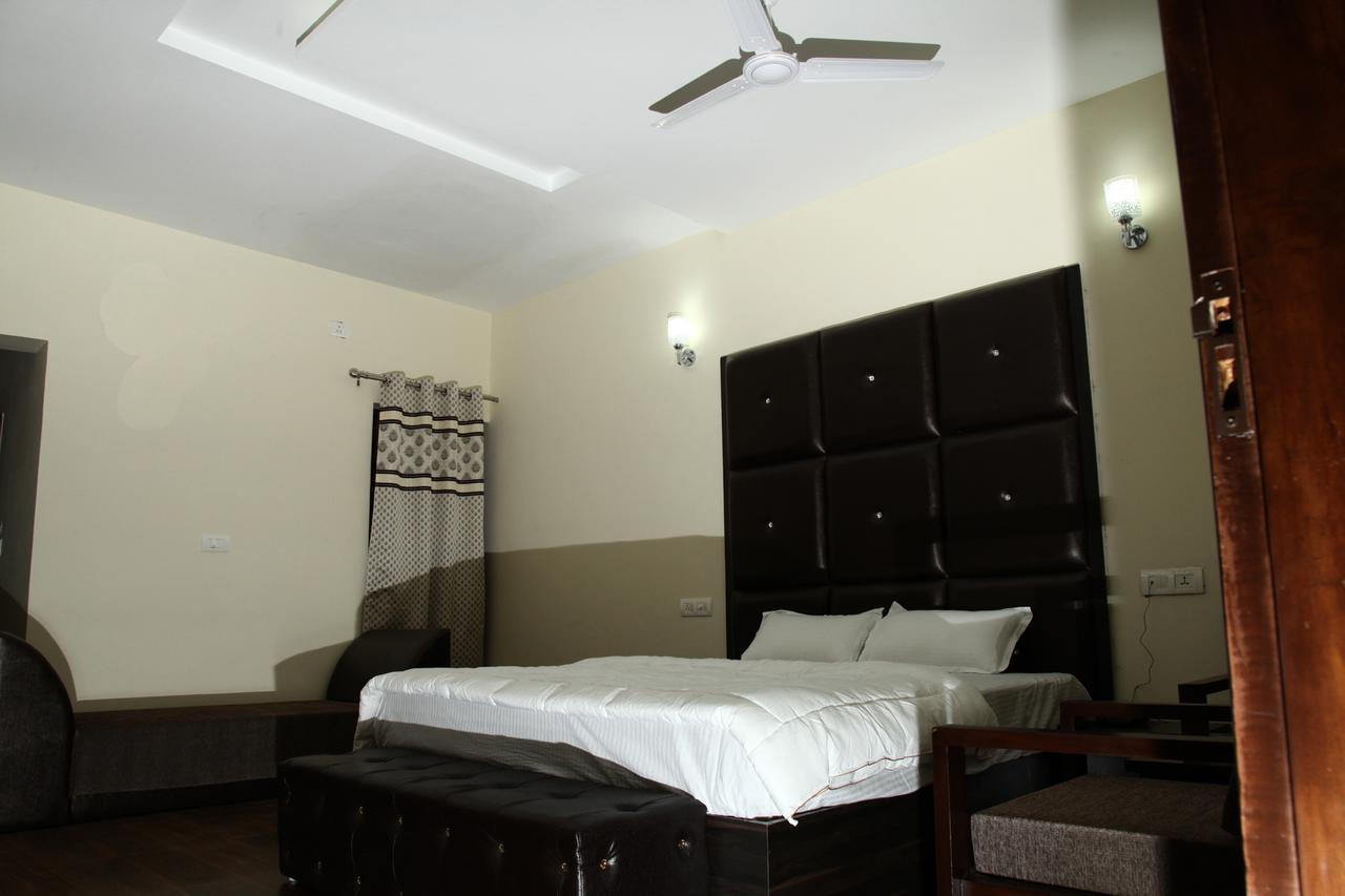 Hotel Temple View Inn Anandpur Sāhib Exterior foto